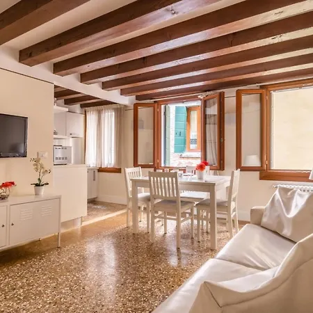 Apartment San Marco Joy By Lionhost