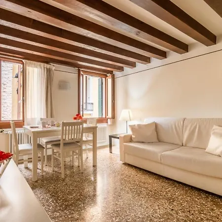 San Marco Joy By Lionhost * البندقية